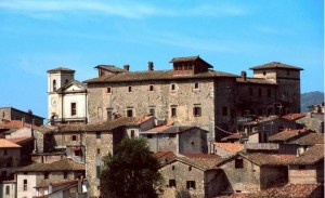 Poggio Cinolfo (AQ), palazzo Baronale Savelli