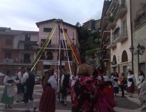 coro capistrello treccia