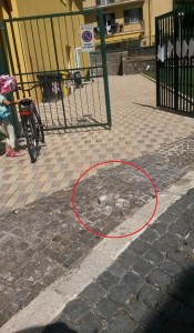 sampietrini divelti