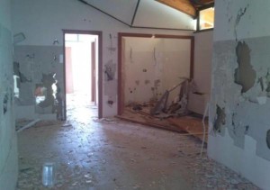 atti vandalici camerata