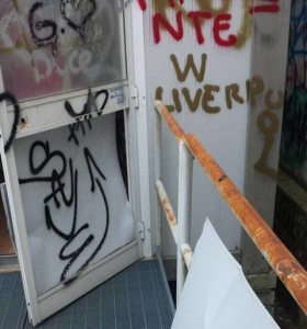 atti vandalici container