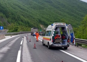 Incidente-autostrada-investimento-ambulanza-469x334
