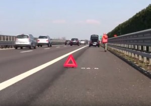 chiusura corsia emergenza