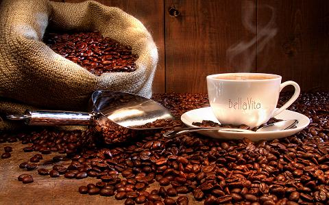 Na tazzulella e cafè, direbbe il grande Pino Daniele – 10 buoni motivi per  bere caffè – ConfineLive