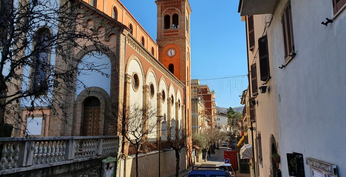 roviano corso principale lato chiesa ConfineLive