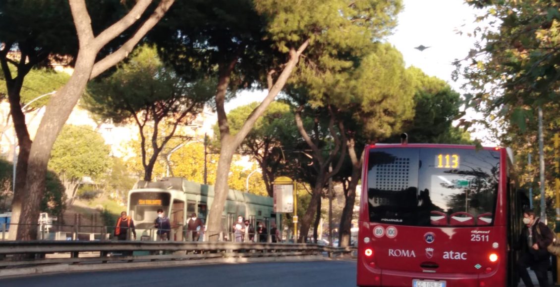 roma via prenestina auto e tram ConfineLive