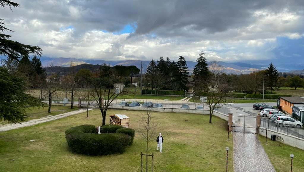 cortile esterno alcim contigliano