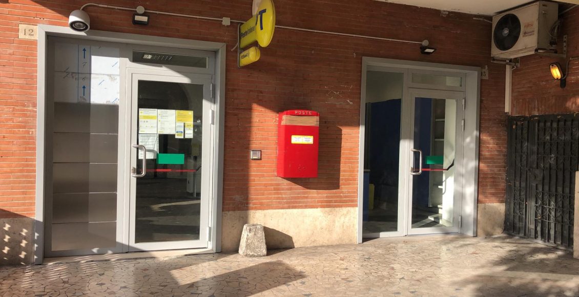 esterno ufficio postale di castel madama