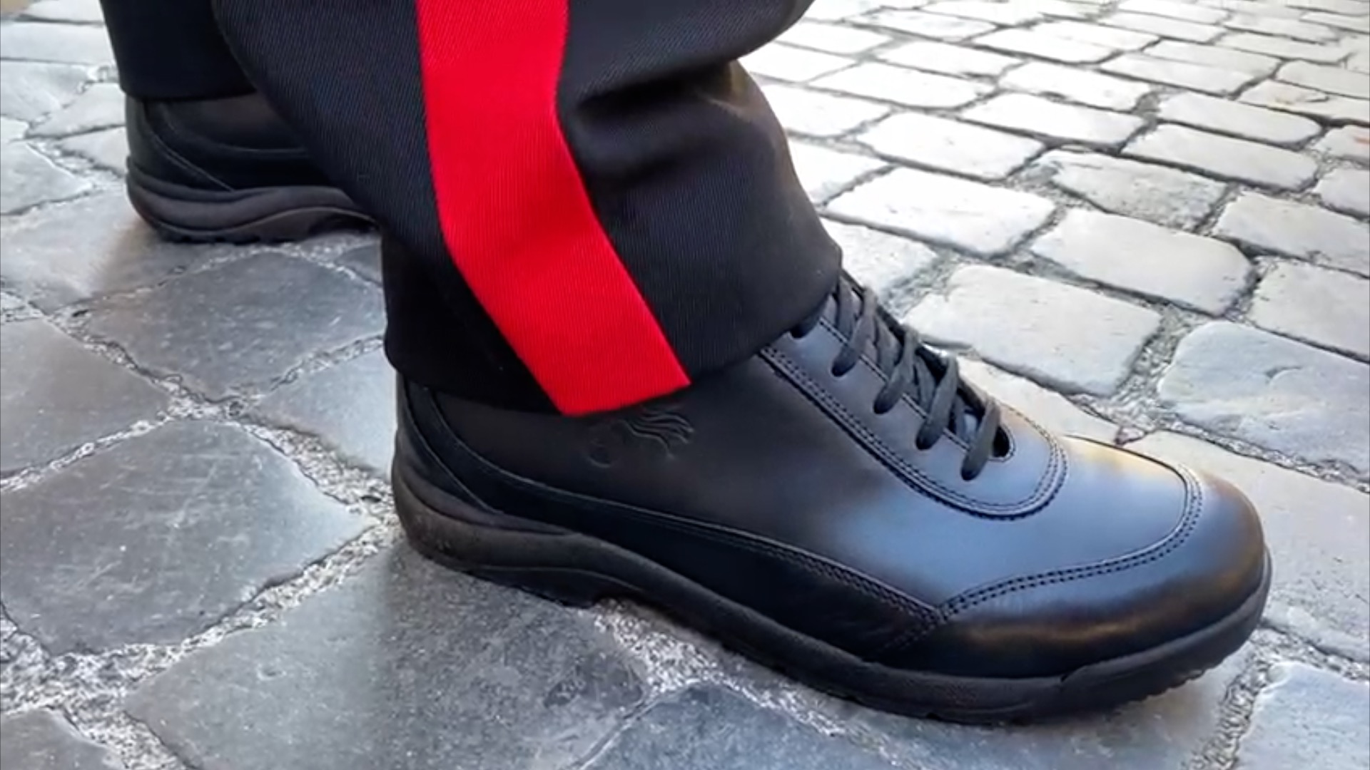 Scarpe basse carabinieri deals
