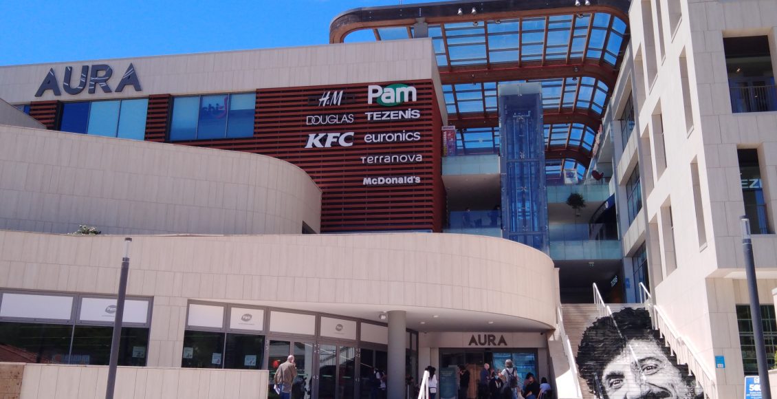 Murale Gigi Proietti centro commerciale Valle Aurelia Roma