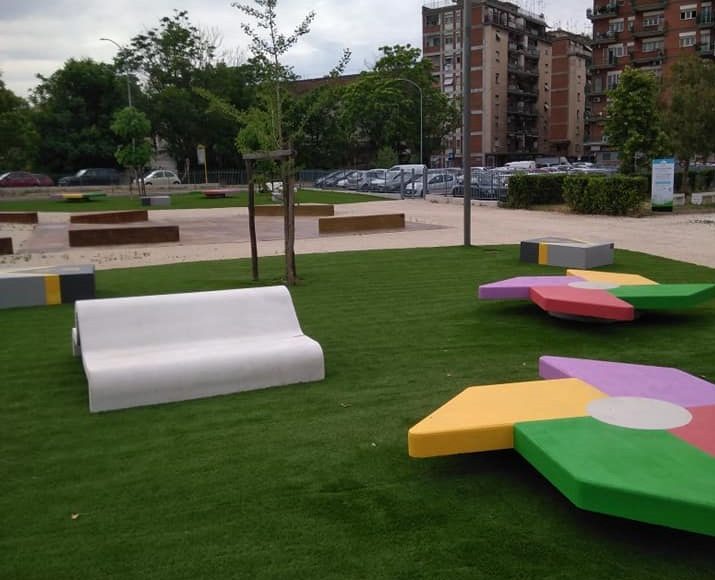 Pietralata-smart-square-panorama-con-panchine (2)