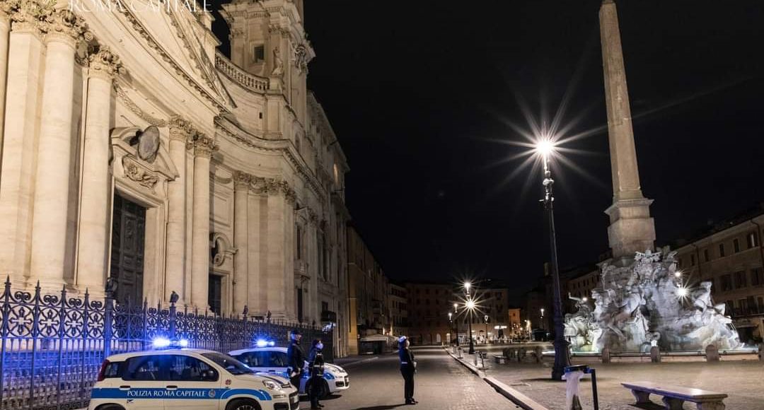 Piazza Navona controlli Polizia locale Roma