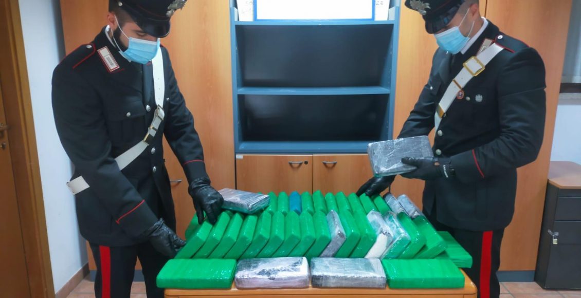 TIVOLI – I 42kg di cocaina sequestrati dai Carabinieri (6)