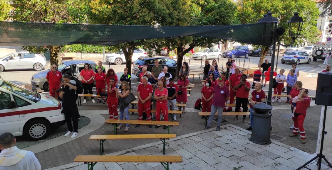 pubblico venticinque anni croce rossa carsoli