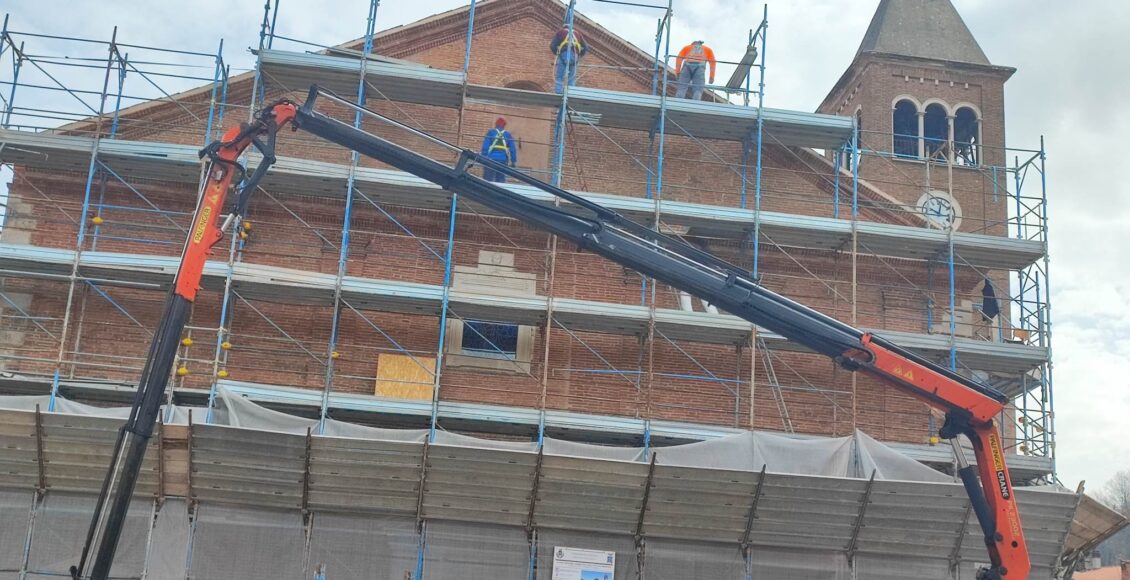 foto chiesa santa vittoria facciata nuova restaturo carsoli 2023