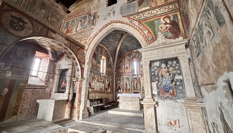 Santa Maria ad Cryptas